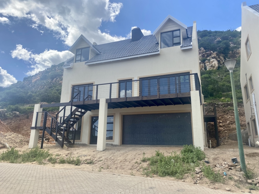 4 Bedroom Property for Sale in Vakansieplaas Western Cape